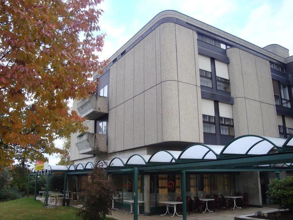 Hotel Du Grand-Pre Marly-le-Grand Exterior photo